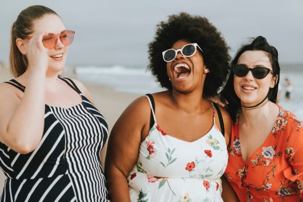 Gewicht & Gesundheit: Body-Positivity-Aktivismus richtet sich gegen eine Pathologisierung dicker Körper.